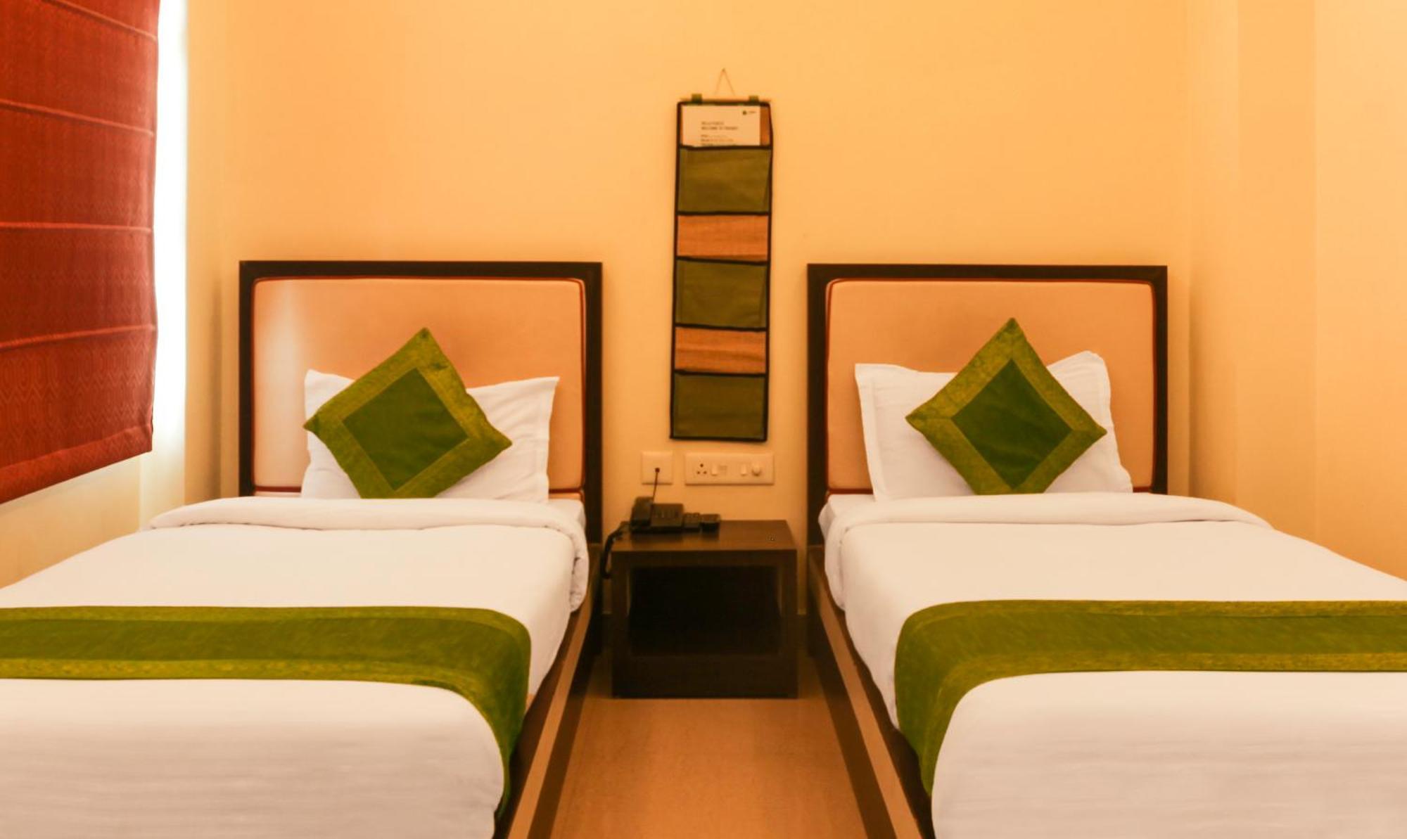 Hotel Janki International 3 Km From Kashi Vishwanath Temple Free Pickup From Railway Station Βαρανάσι Εξωτερικό φωτογραφία